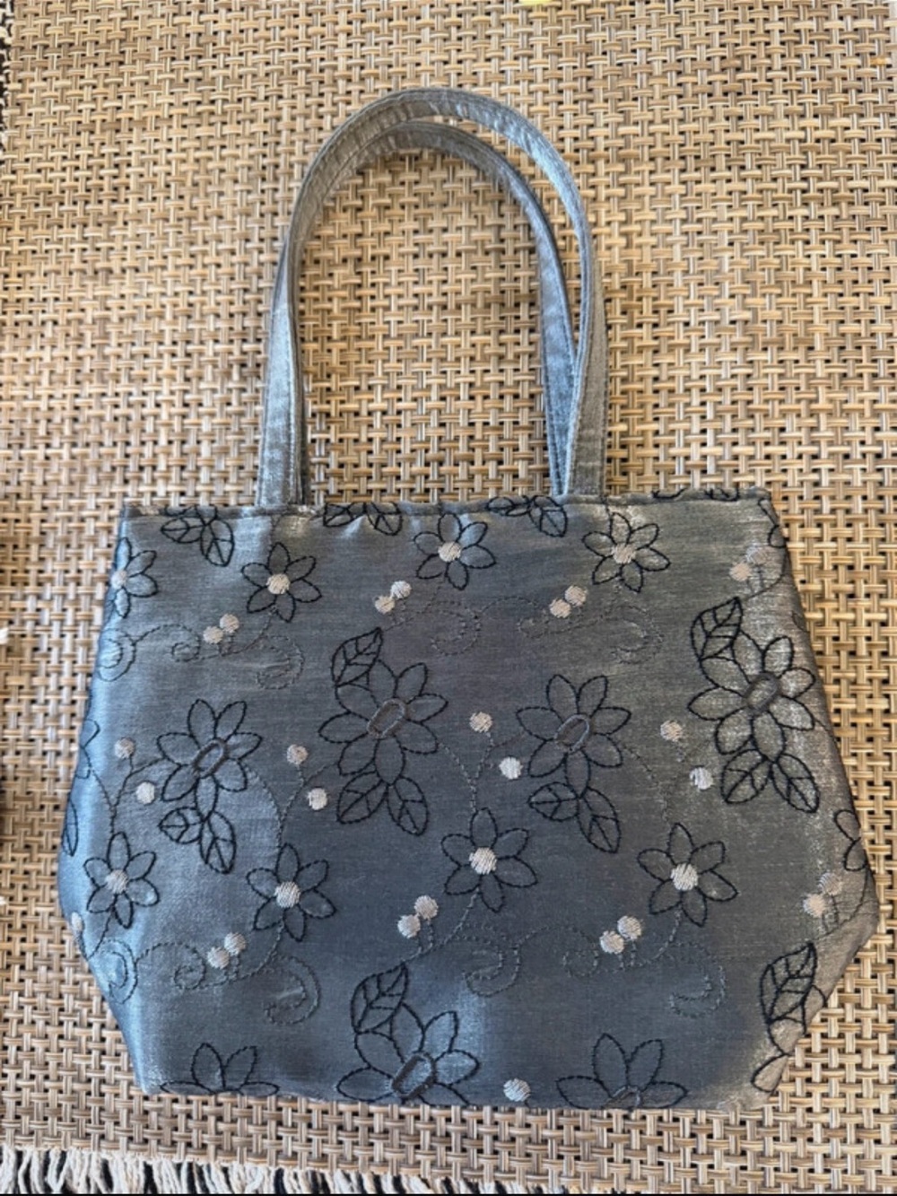 Hillard & Hanson Silver Embroidered Floral Mini Tote